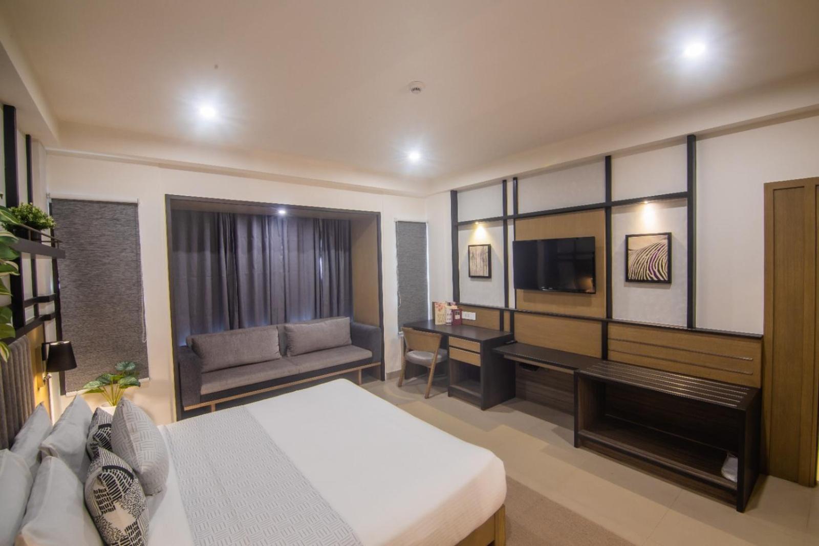 Purple Cloud Hotel Devanahalli Bagian luar foto
