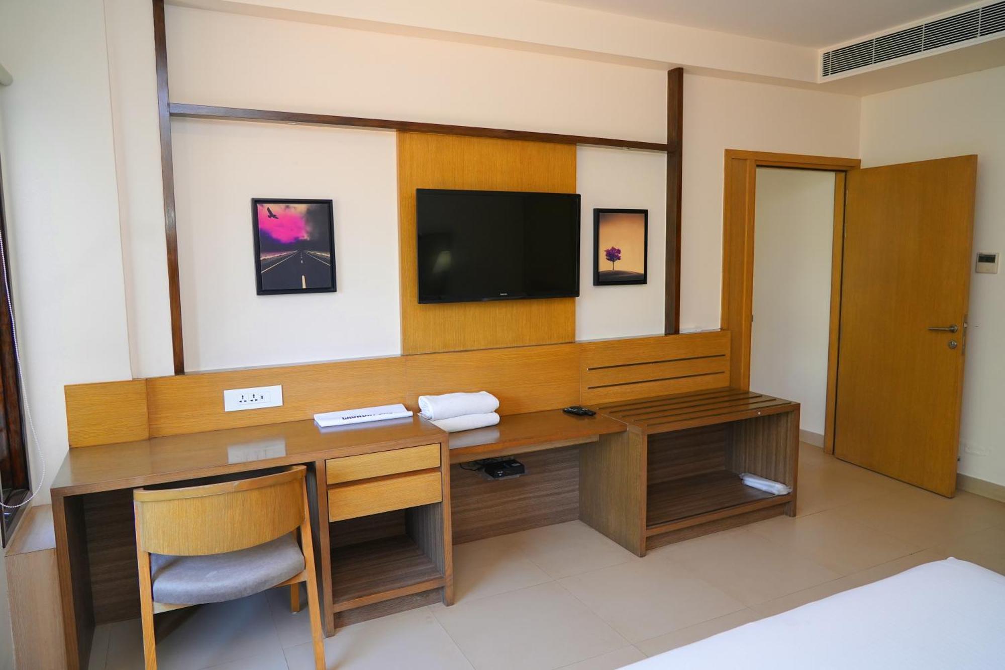 Purple Cloud Hotel Devanahalli Bagian luar foto