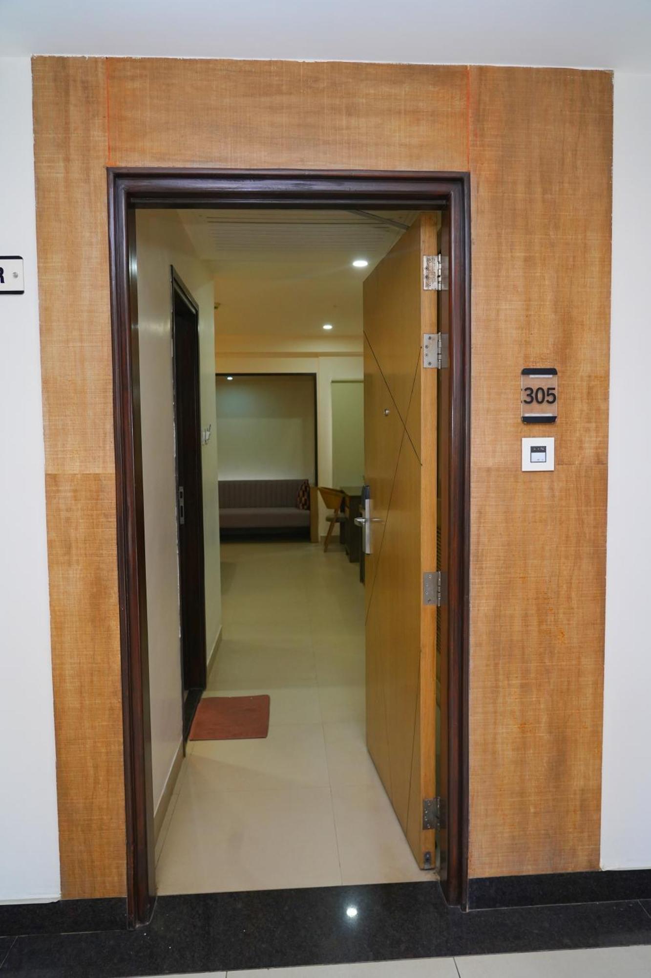Purple Cloud Hotel Devanahalli Bagian luar foto