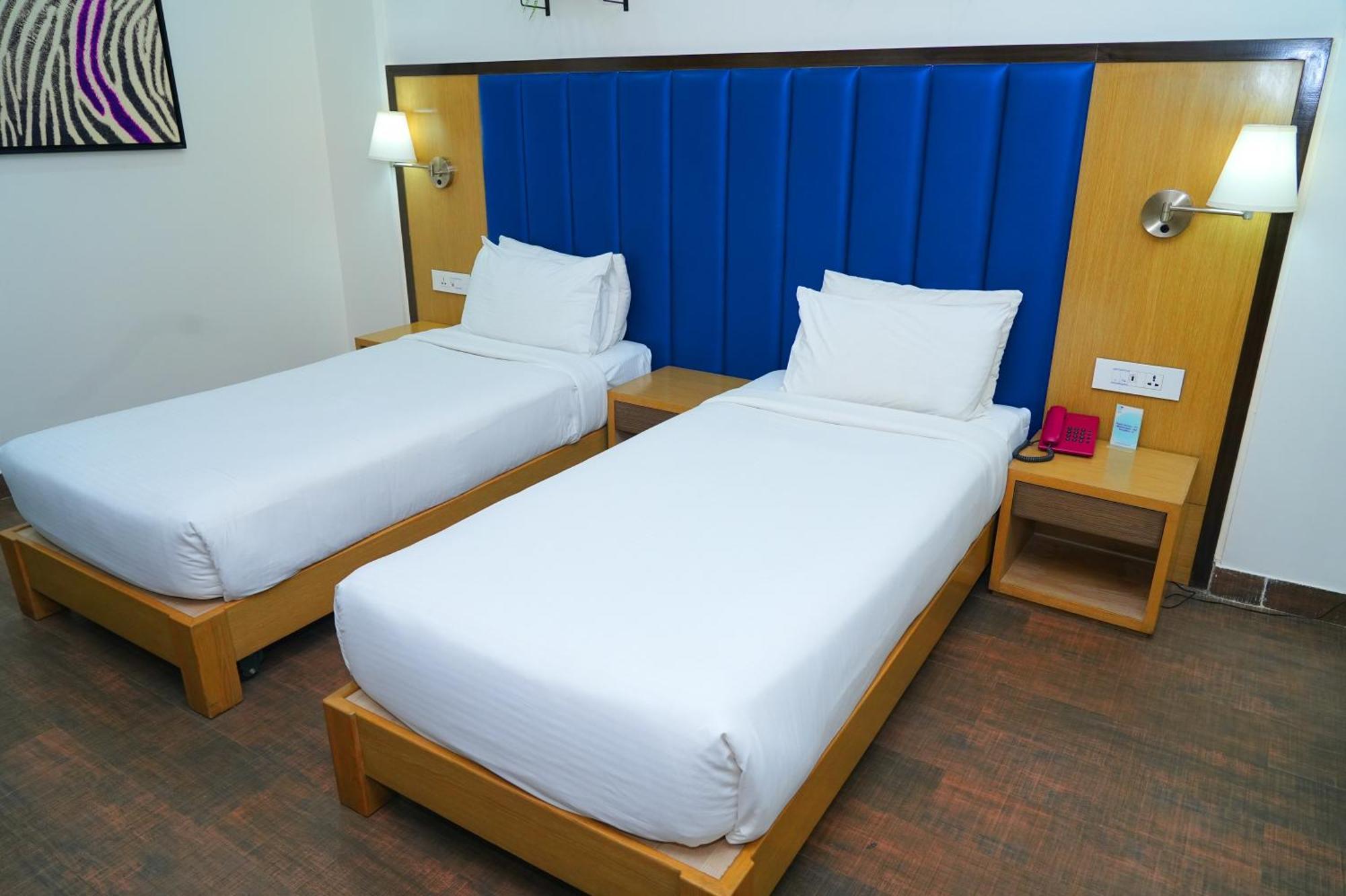 Purple Cloud Hotel Devanahalli Bagian luar foto