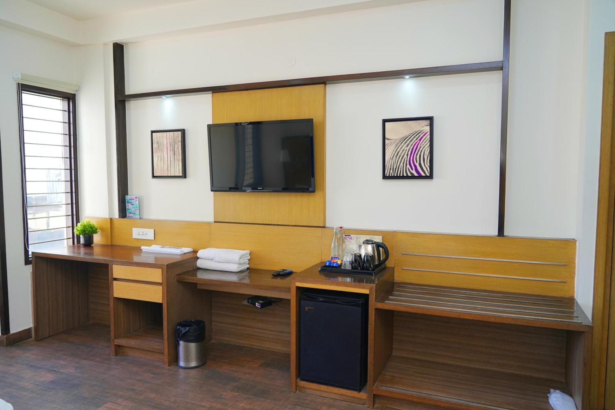 Purple Cloud Hotel Devanahalli Bagian luar foto