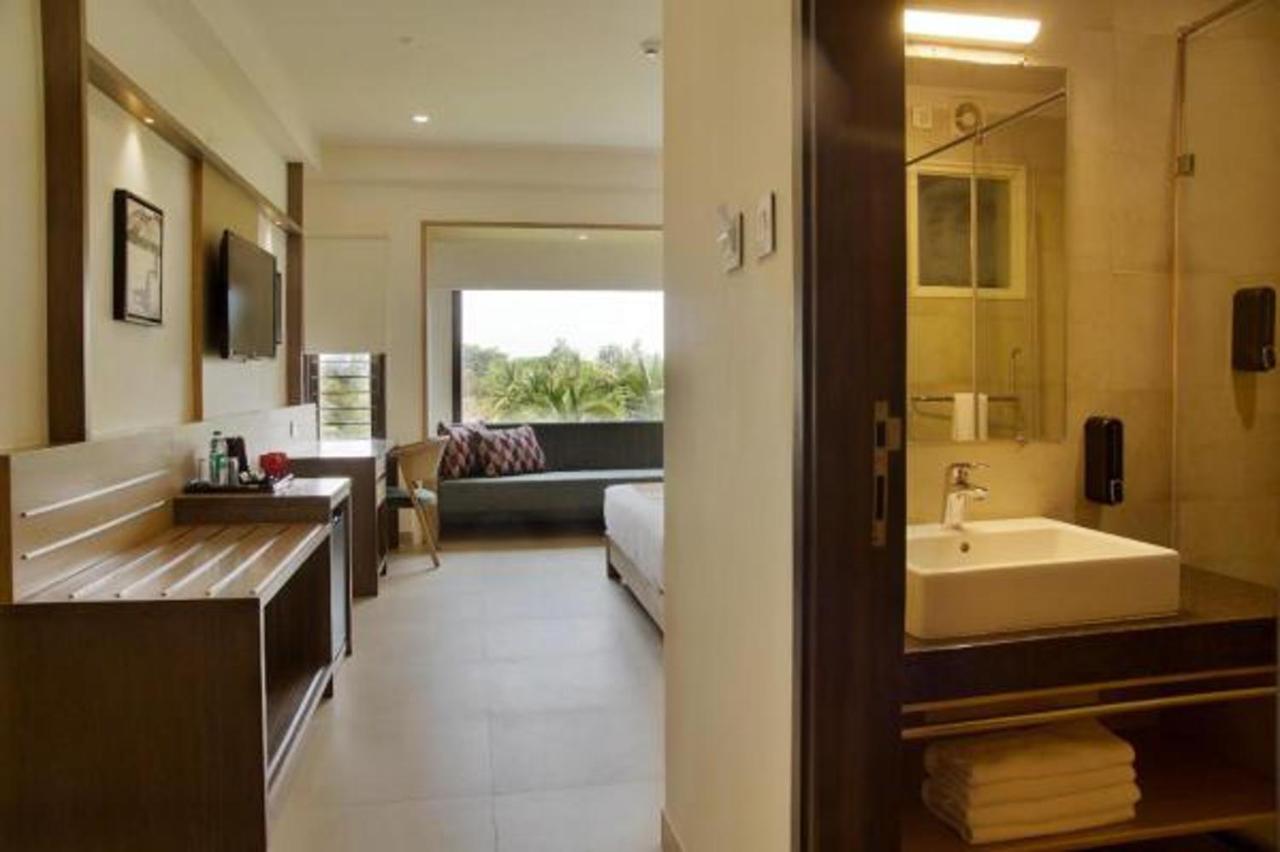 Purple Cloud Hotel Devanahalli Bagian luar foto